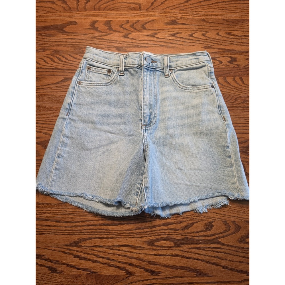 Aritzia Denim Forum The '50s Arlo Mid-Thigh Denim Shorts Womens Sz 25 High Rise